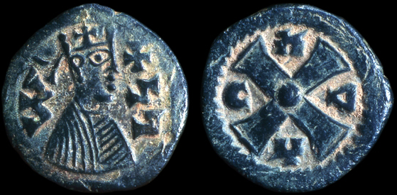 Coin of King Joel, 6th century C.E., Aksum, modern Ethiopia © Trustees of the British Museum