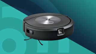 Paras robotti-imuri Roomba Combo J7 Plus turkoosilla TechRadar-taustalla