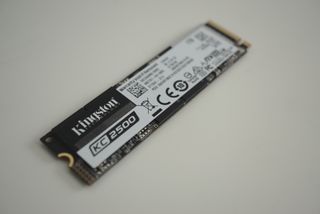 Kingston KC2500 SSD Angle