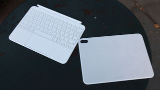 Magic Keyboard Folio