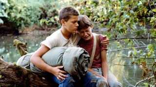 River Phoenix and Wil Wheaton in Stand by Me