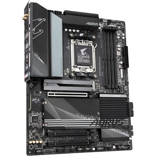 GIGABYTE X670 AORUS Elite AX