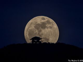 Moonrise Seem from Entiat, Washington 