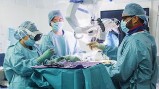 eXeX and Cromwell Hospital pioneer the First Use of Apple Vision Pro in UK Surgery.