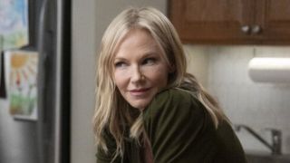 Amanda Rollins talking to Olivia Benson in Kelli Giddish's return to Law & Order: SVU Season 25x11