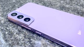 galaxy s22 in bora purple