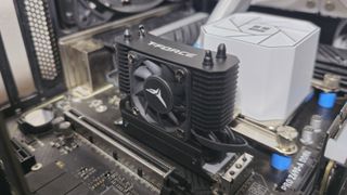 TeamGroup T-Force Dark AirFlow I SSD Cooler