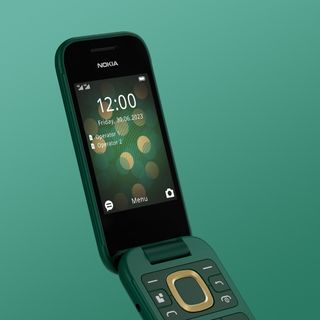 Nokia 2660 flip phone