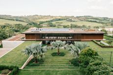 Valencia House, Brazil by Padovani Arquitetos