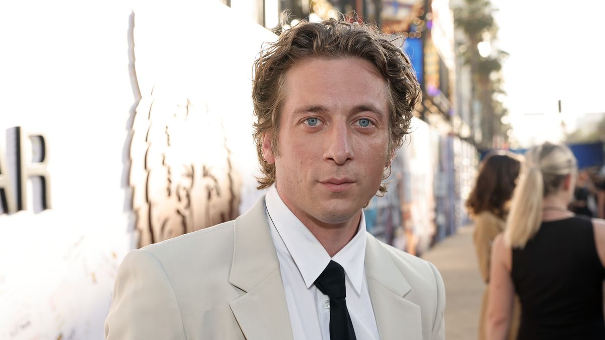 Jeremy Allen White at the premiere of The Bear season three 