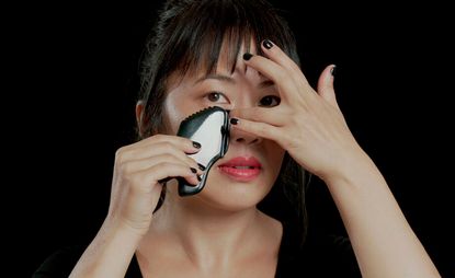 Sandra Lanshin Chiu uses Lashin&#039;s Pro Gua Sha tool