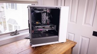 Fractal Design North