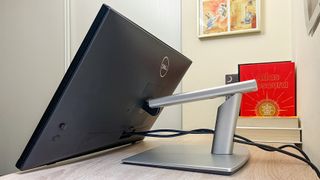 Dell P2424HT monitor