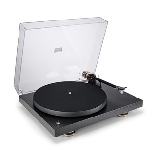 Turntable: Pro-Ject Debut Pro