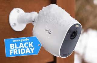 Arlo Essential Spotlight