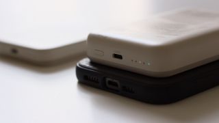 Ugreen Magnetic Power Bank review