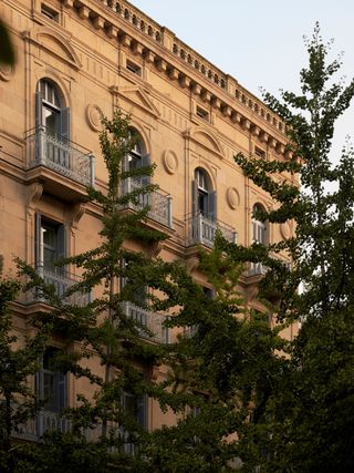 Hotel Arbaso façade