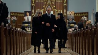 The Fall of the House of Usher. (L to R) Mary McDonnell as Madeline Usher, Bruce Greenwood as Roderick Usher, Ruth Codd as Juno Usher in episode 105 of The Fall of the House of Usher. Cr. Eike Schroter/Netflix © 2023