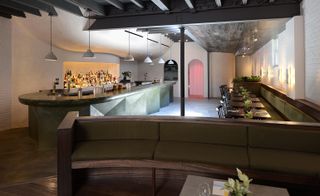 Banquette and wall seating at Bar Beau, New York City, USA