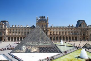 Louvre pyramid