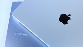 Samsung Galaxy Book4 Edge vs. Apple MacBook Pro 14" with M3.