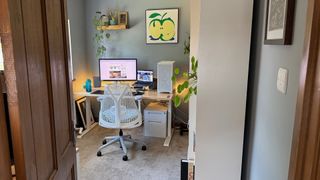 A full shot of the Herman Miller Sayl in a home office. 