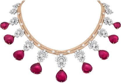 Van Cleef &amp; Arpels necklace inspired by Grand Tour