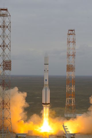 ExoMars 2016 Liftoff