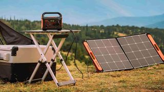 Jackery Explorer 300 with Solar Panels