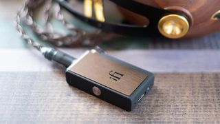 iFi GO blu DAC/AMP lifestyle