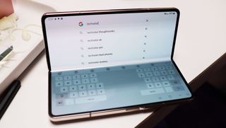 Samsung Galaxy Z Fold 4 Tastatur Benutzung