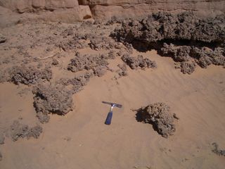 More carbonate deposits from Gebel Uweinat.