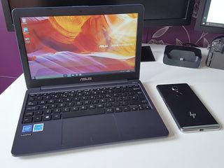 ASUS E203