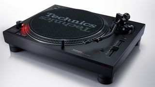 Belt drive and direct drive turntables: everything you need to know