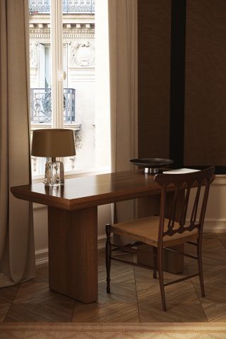 hotel balzac, desk and chair