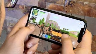 Fortnite on iPhone XR