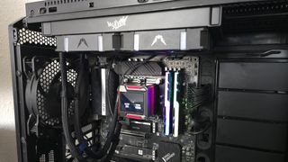 Valkyrie Syn 240 AIO