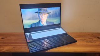 Asus ROG Zephyrus Duo 16