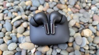 Samsung Galaxy Buds 2 vs. OnePlus Buds Pro