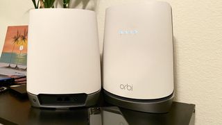 Netgear Orbi CBK752 DOCSIS 3.1 modem, router, and satellite