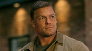 Alan Ritchson in a press photo as Jack Reacher.