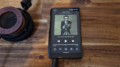 Portable music player: FiiO M11S