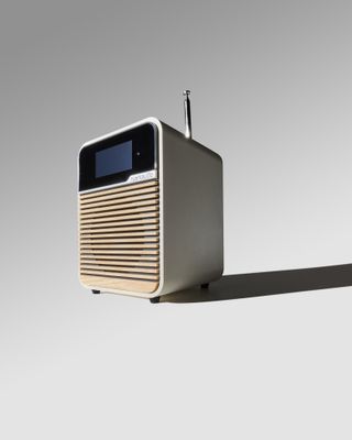 ‘R1 MK4’ radio, by Ruark