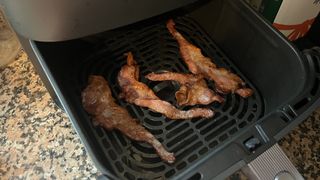 How to cook bacon in an air fryer