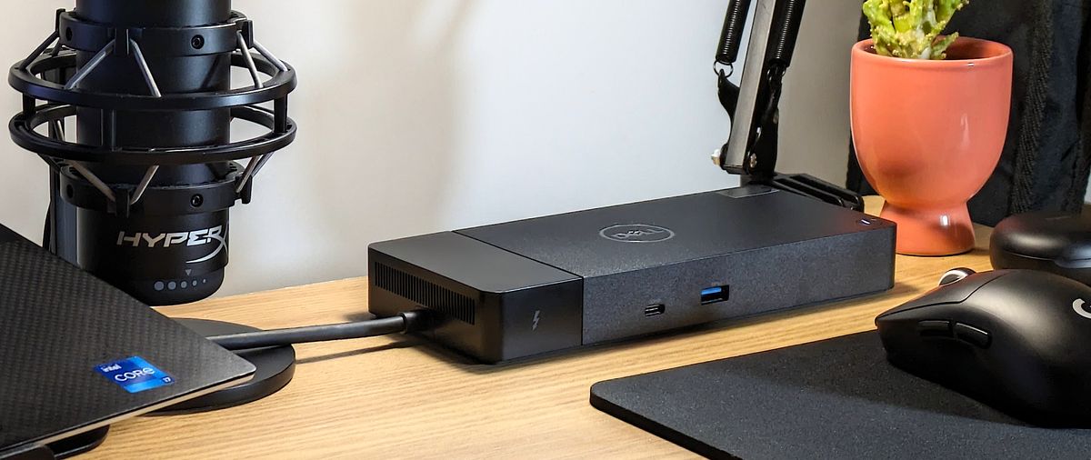 Dell Thunderbolt Dock (WD22TB4) review photographs