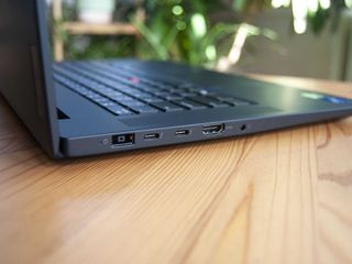 Lenovo Thinkpad X1 Extreme Gen4 Review