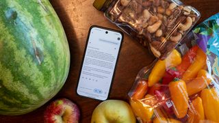 Using Gemini Love on the Google Pixel 9 Pro to make a grocery list