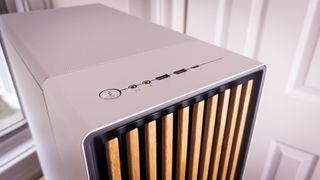 Fractal Design North