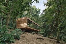 Looking Glass Lodge by Michael Kendrick Architects daytime exterior