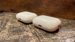 AirPods Pro vs AirPods Pro 2